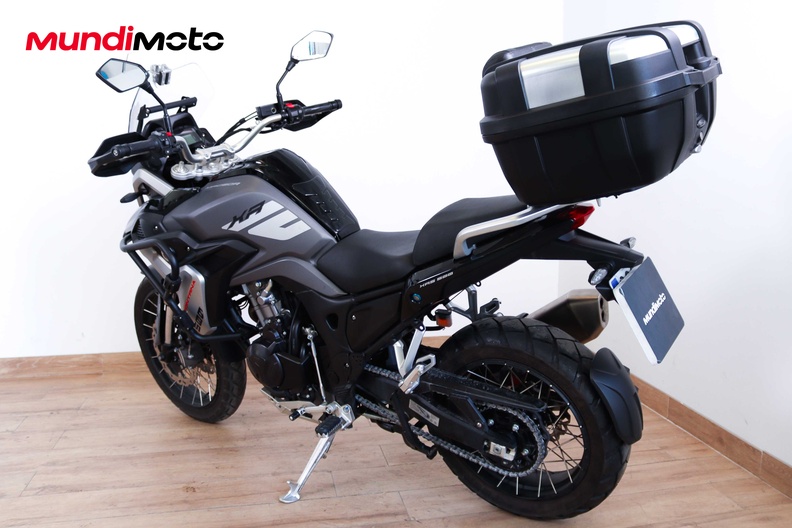 Motorbike image 7