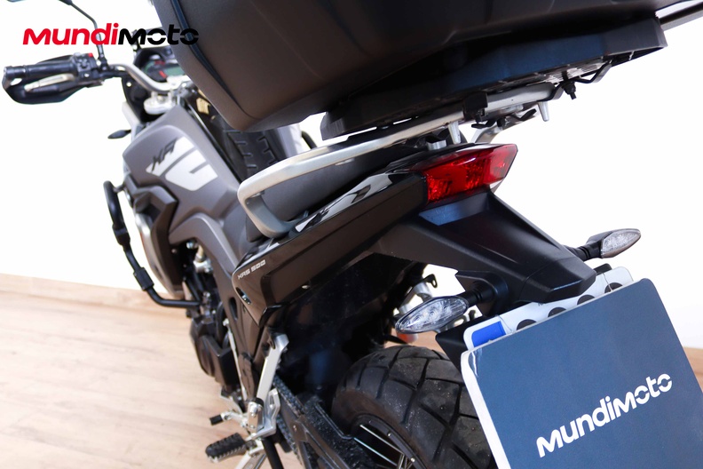 Motorbike image 9