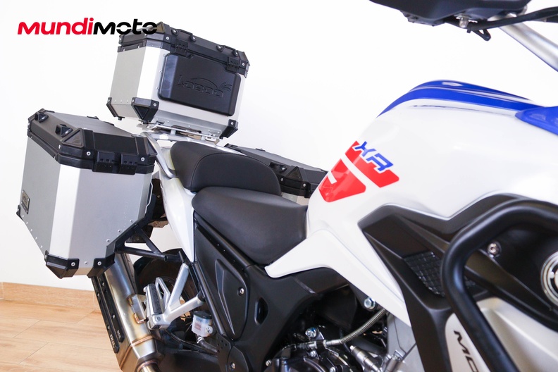 Motorbike image 13
