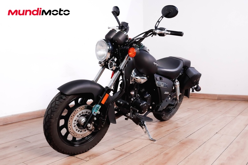 Motorbike image 7