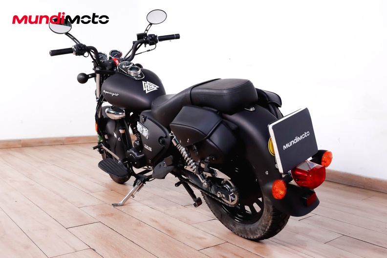 Motorbike image 6