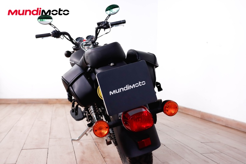 Motorbike image 9
