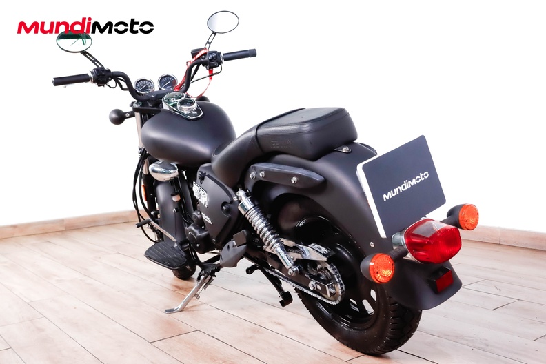 Motorbike image 6