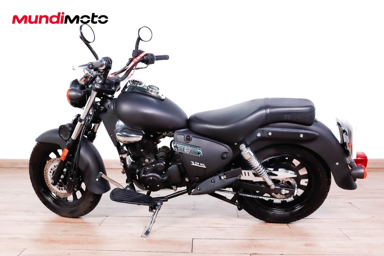 Motorbike image 5