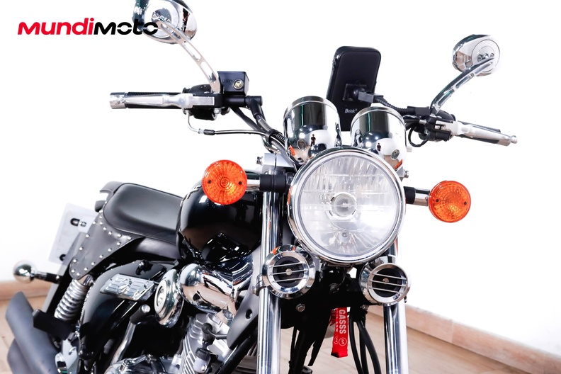 Motorbike image 4