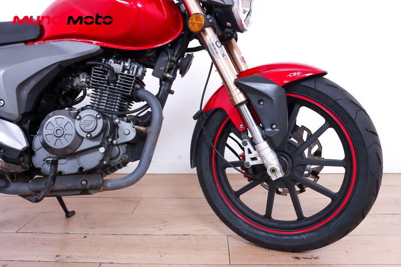 Motorbike image 13