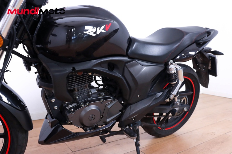 Motorbike image 8