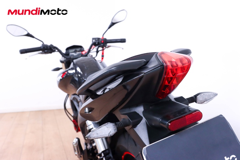 Motorbike image 9