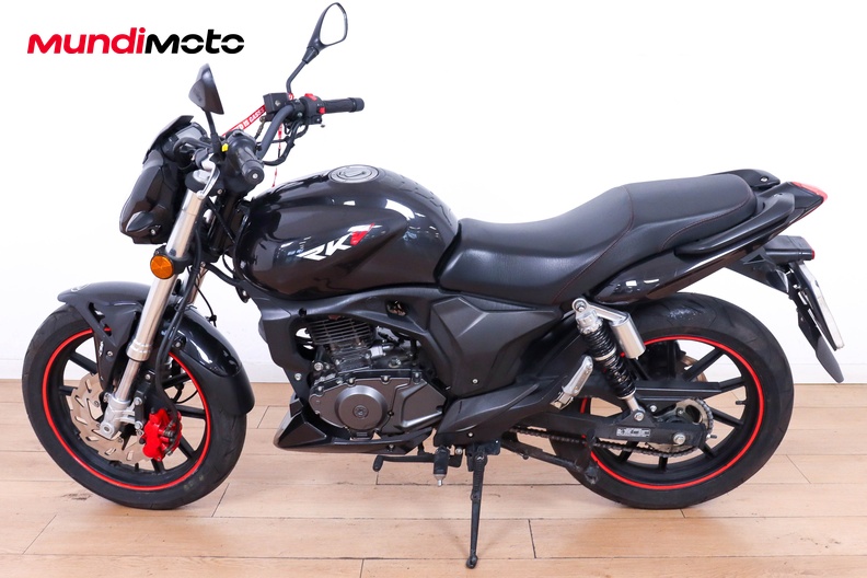Motorbike image 5