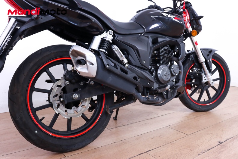 Motorbike image 3