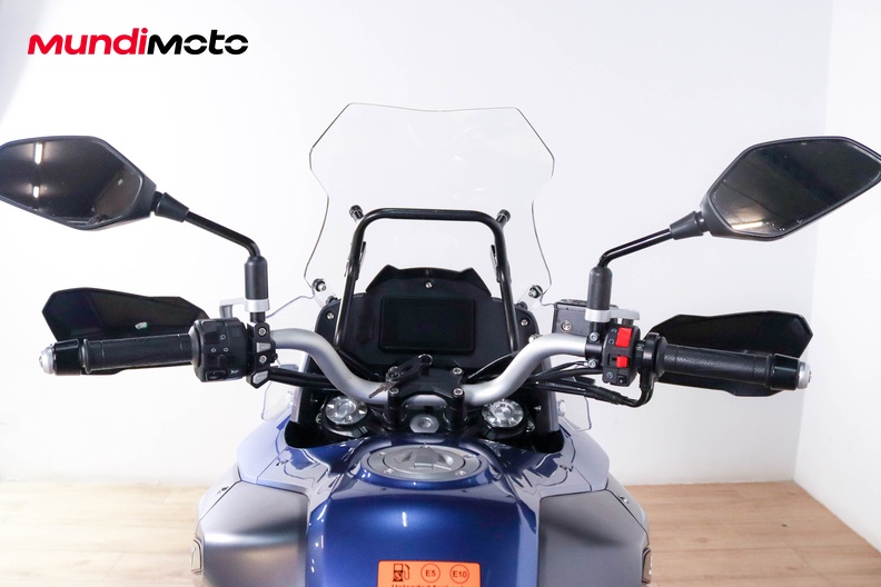 Motorbike image 10