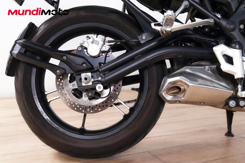 Motorbike image 3