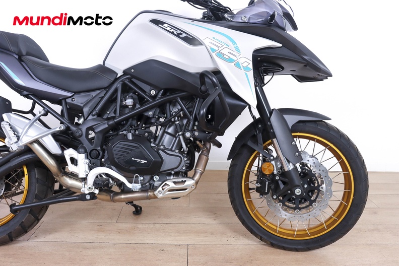 Motorbike image 13