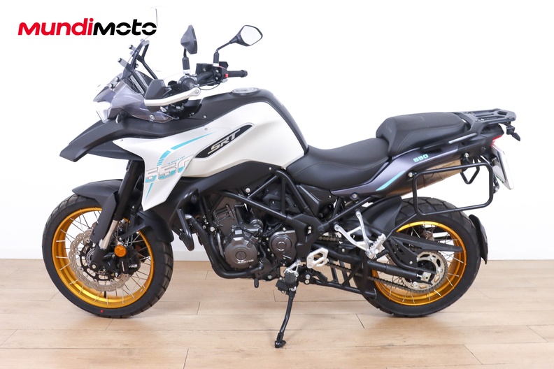 Motorbike image 5