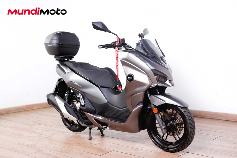 Motorbike image 1