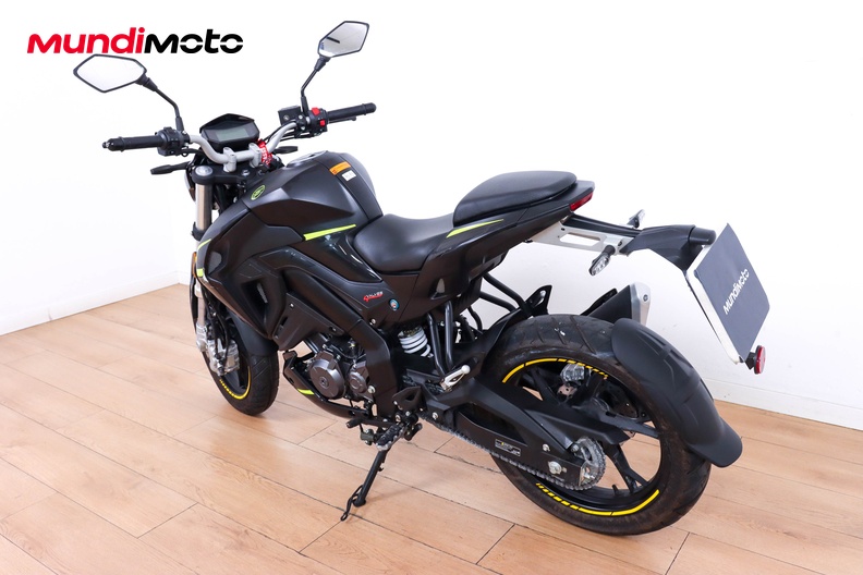Motorbike image 6