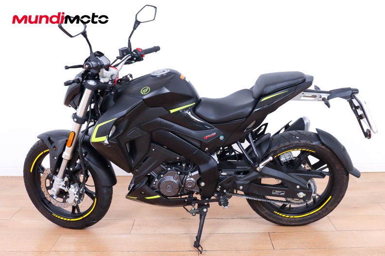Motorbike image 5