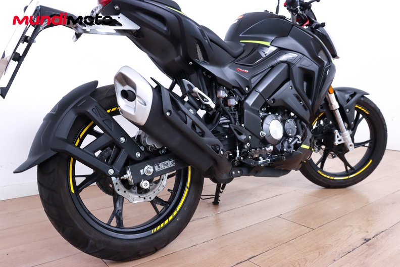 Motorbike image 3