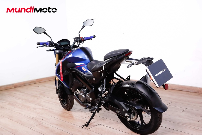 Motorbike image 6