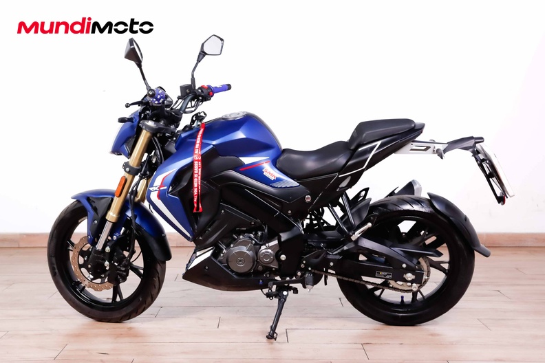 Motorbike image 5