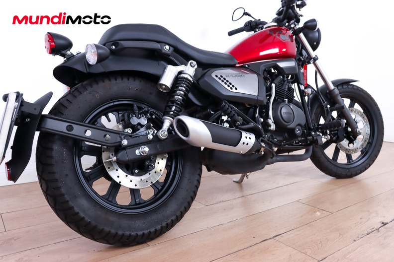 Motorbike image 3