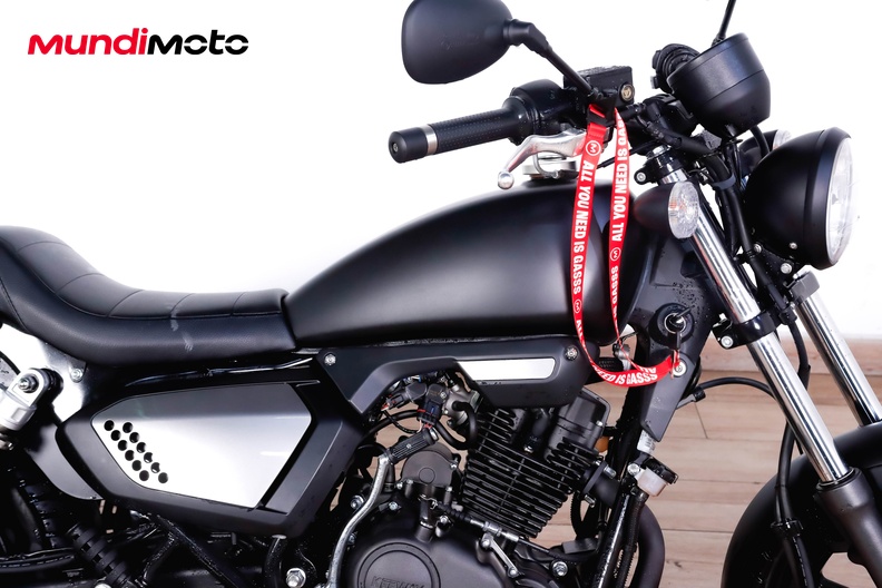 Motorbike image 13