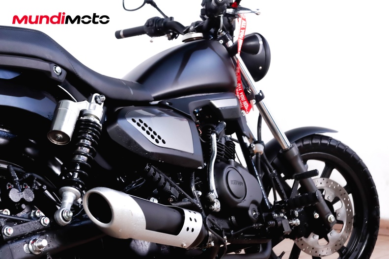 Motorbike image 3