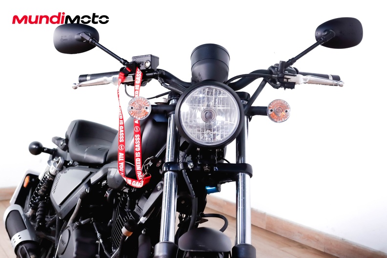 Motorbike image 4