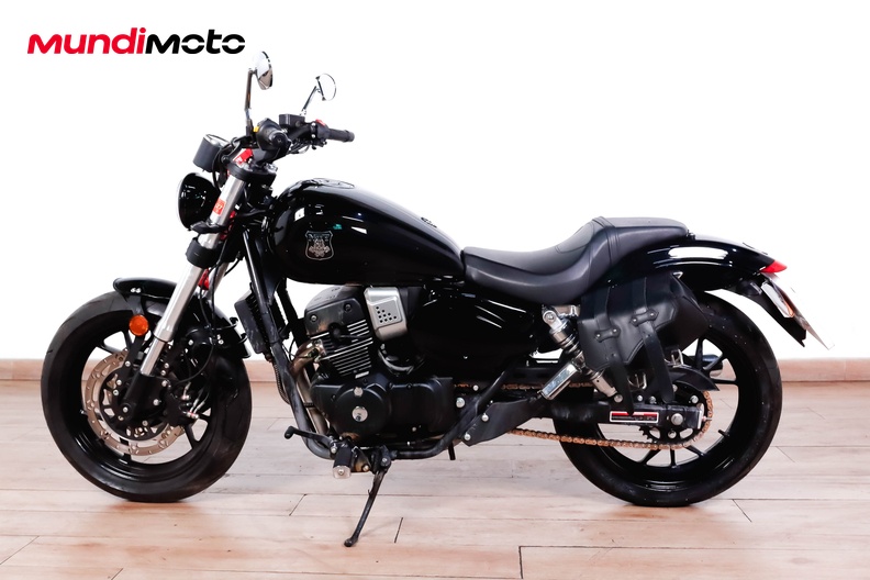 Motorbike image 5