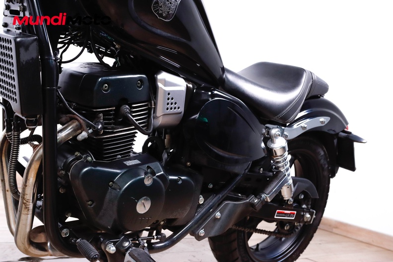 Motorbike image 9