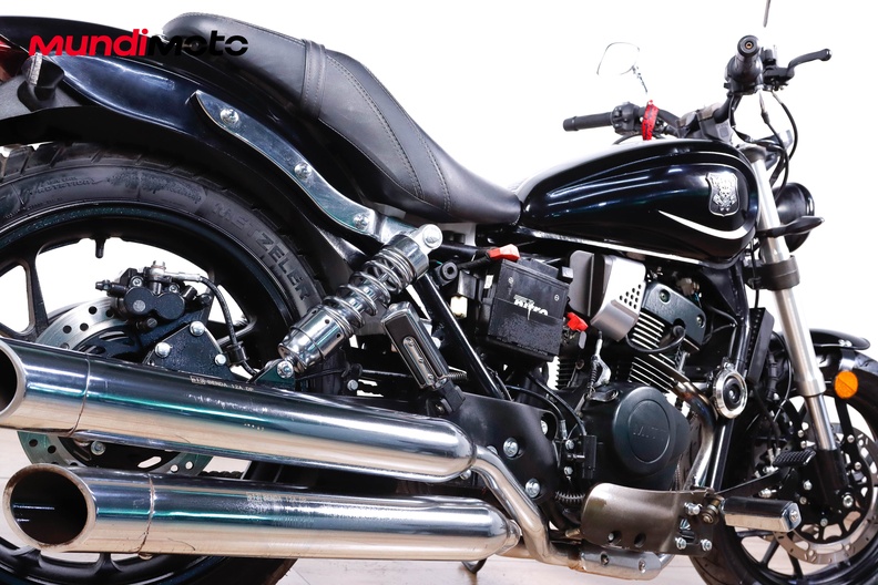 Motorbike image 3