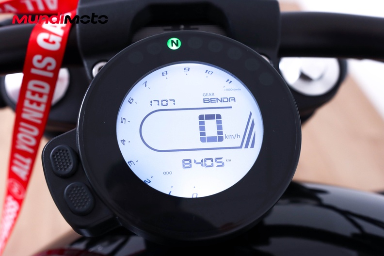 Motorbike image 11