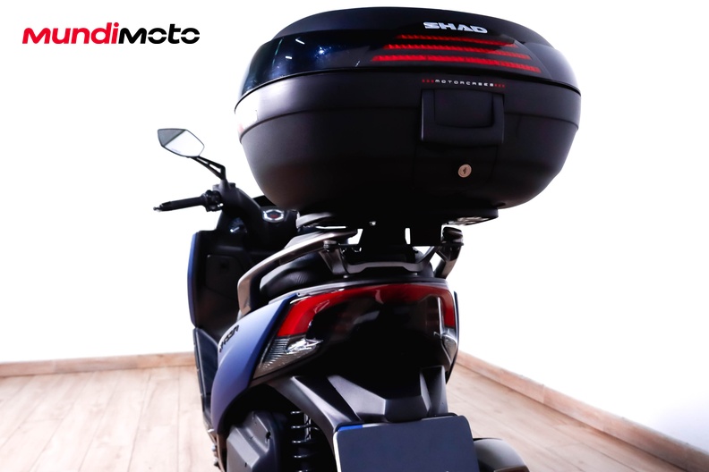 Motorbike image 9