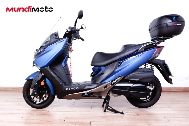 Motorbike image 5