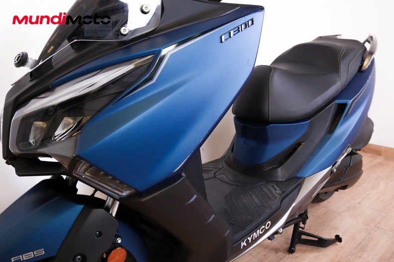 Motorbike image 8