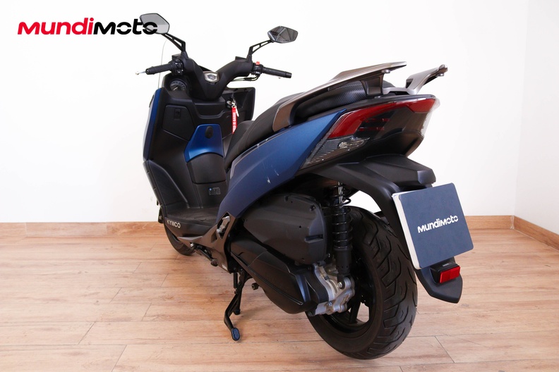 Motorbike image 6