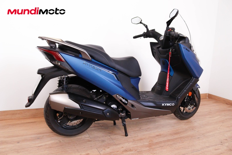 Motorbike image 2