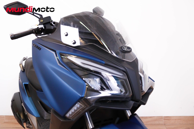 Motorbike image 4