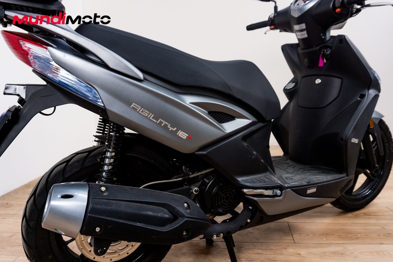 Motorbike image 3