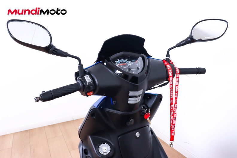 Motorbike image 10