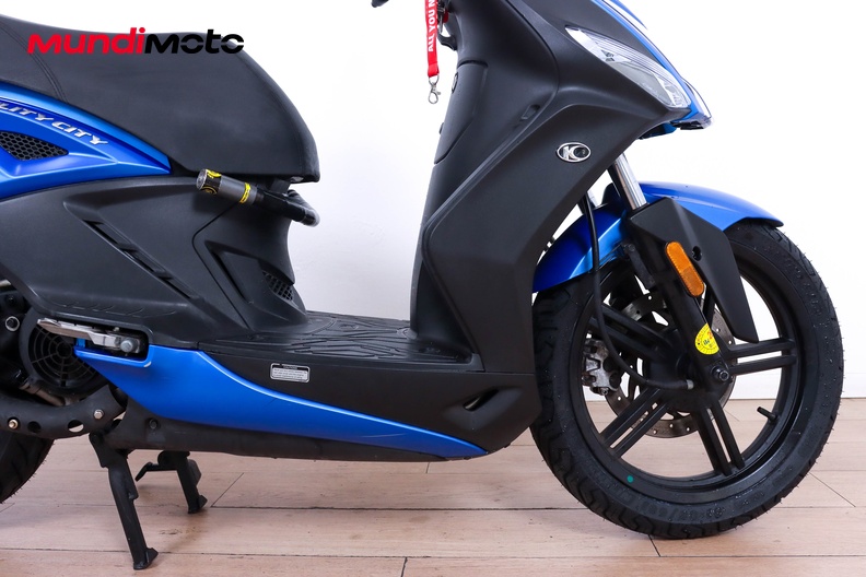 Motorbike image 12