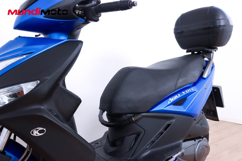 Motorbike image 8