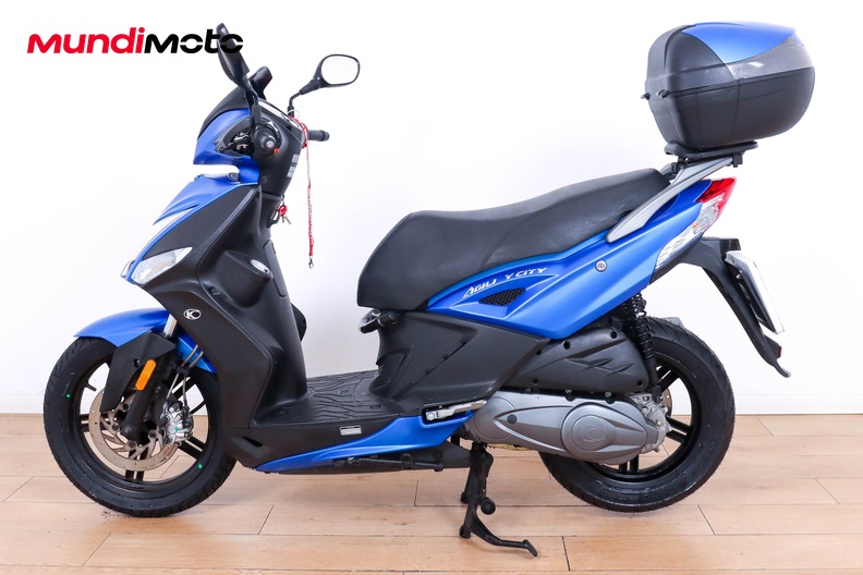 Motorbike image 5