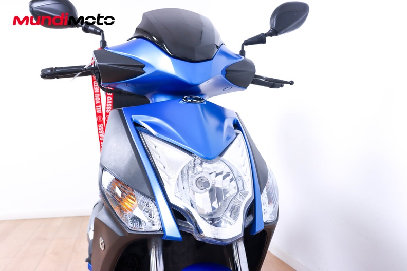 Motorbike image 4