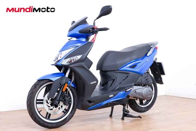 Motorbike image 7