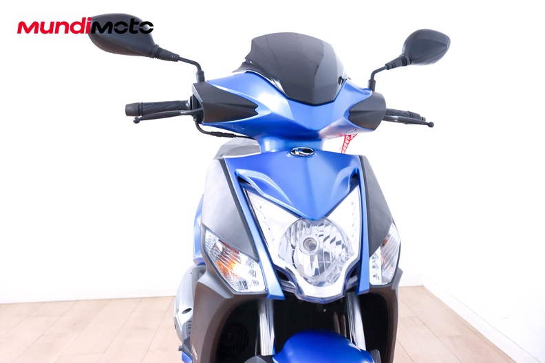 Motorbike image 4