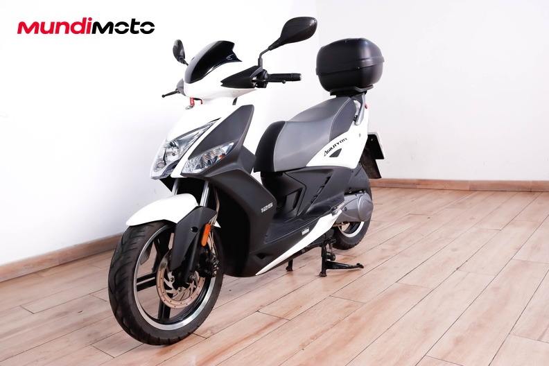 Motorbike image 7