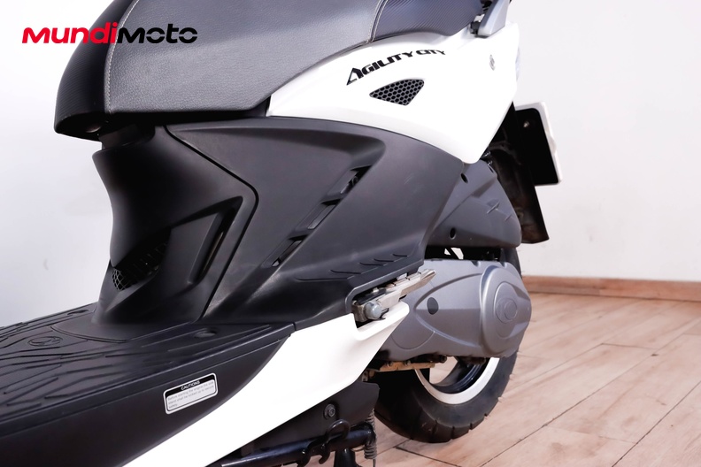 Motorbike image 8