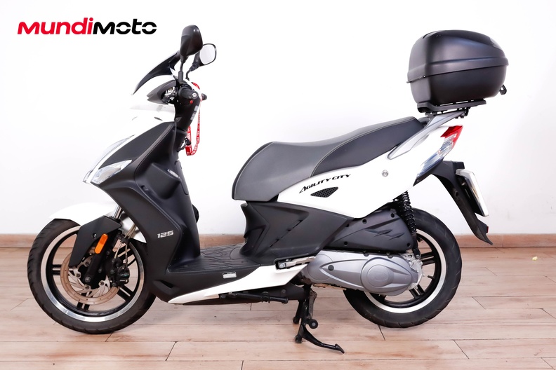Motorbike image 5