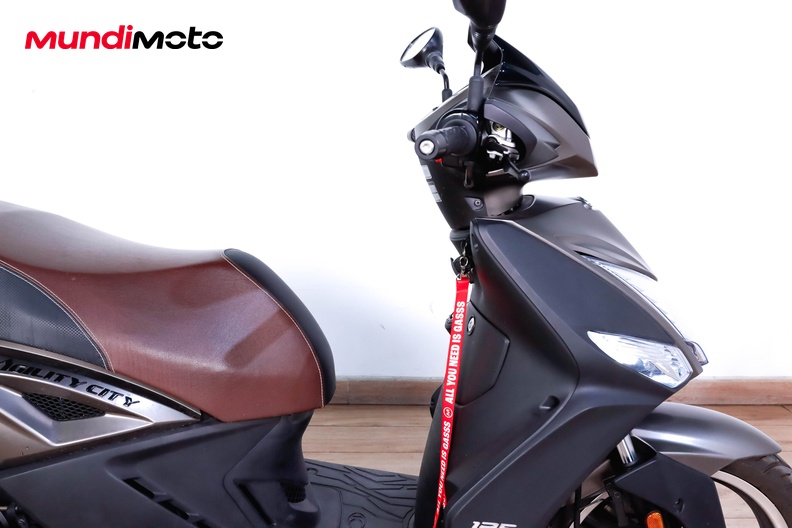 Motorbike image 12